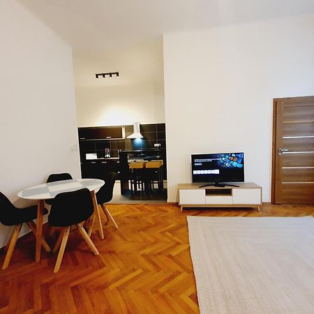 Savoir Vivre Apartments Rosinagasse Вена Экстерьер фото