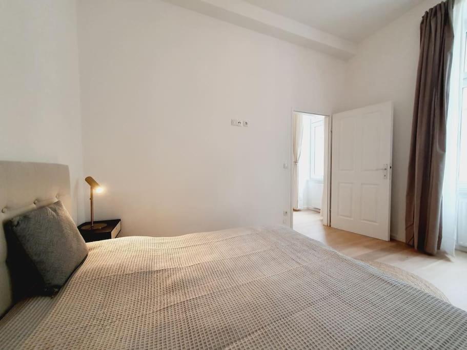 Savoir Vivre Apartments Rosinagasse Вена Экстерьер фото