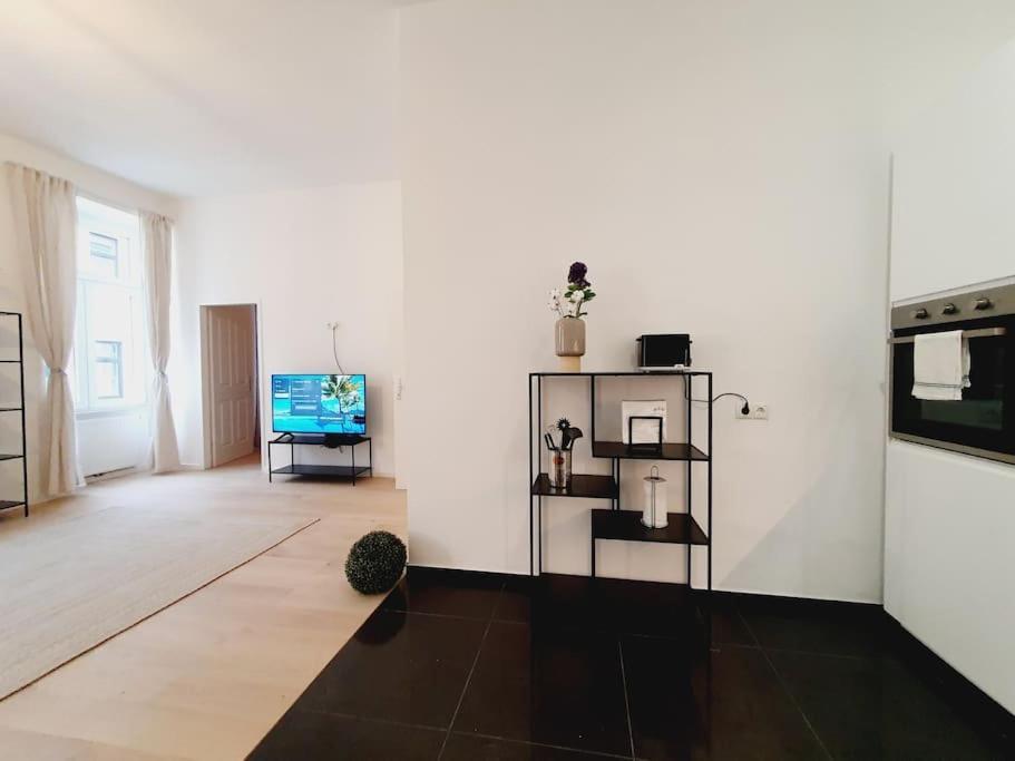 Savoir Vivre Apartments Rosinagasse Вена Экстерьер фото