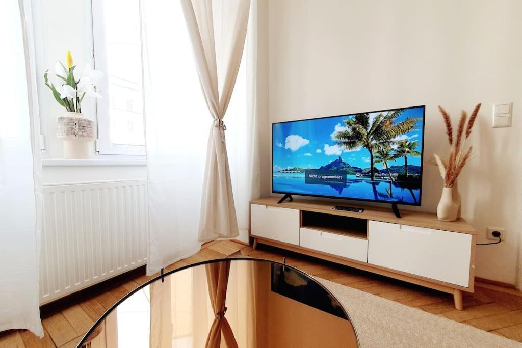 Savoir Vivre Apartments Rosinagasse Вена Экстерьер фото
