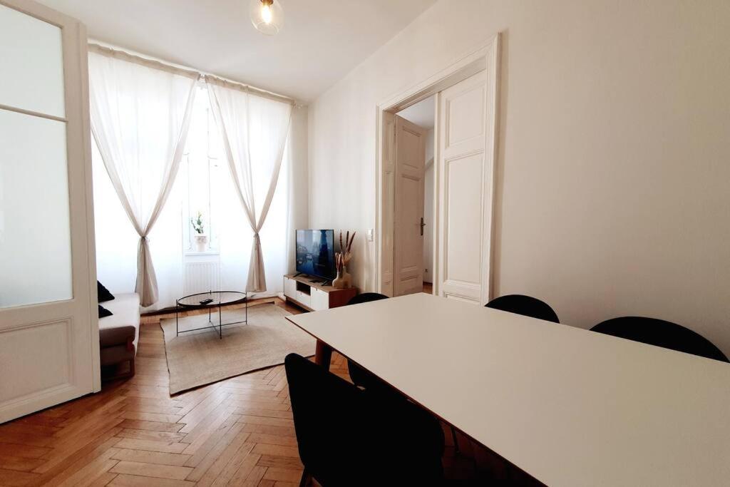 Savoir Vivre Apartments Rosinagasse Вена Экстерьер фото