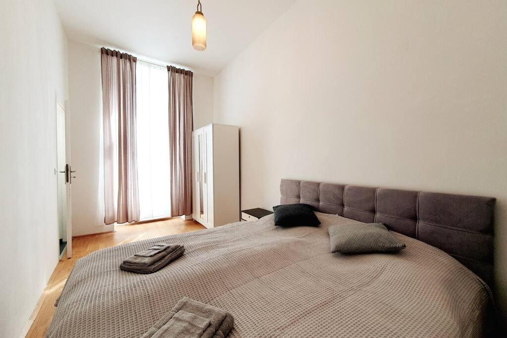 Savoir Vivre Apartments Rosinagasse Вена Экстерьер фото