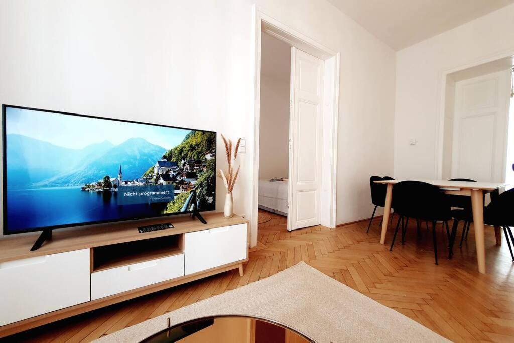 Savoir Vivre Apartments Rosinagasse Вена Экстерьер фото