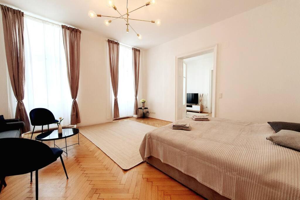 Savoir Vivre Apartments Rosinagasse Вена Экстерьер фото