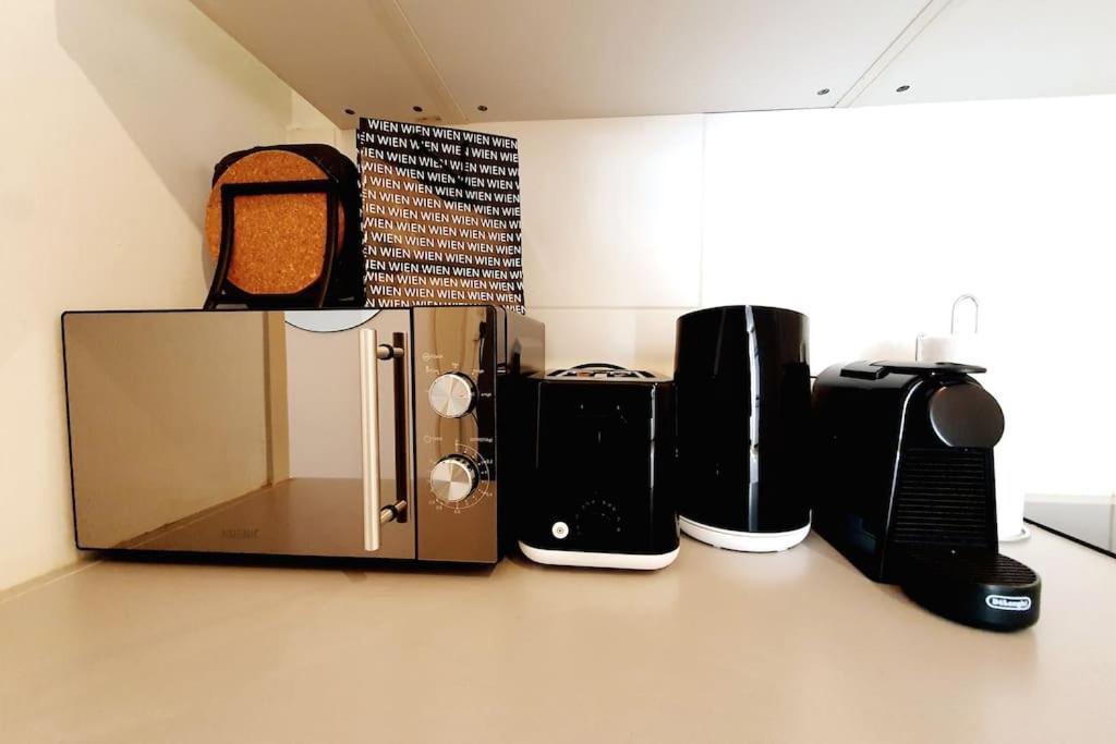 Savoir Vivre Apartments Rosinagasse Вена Экстерьер фото