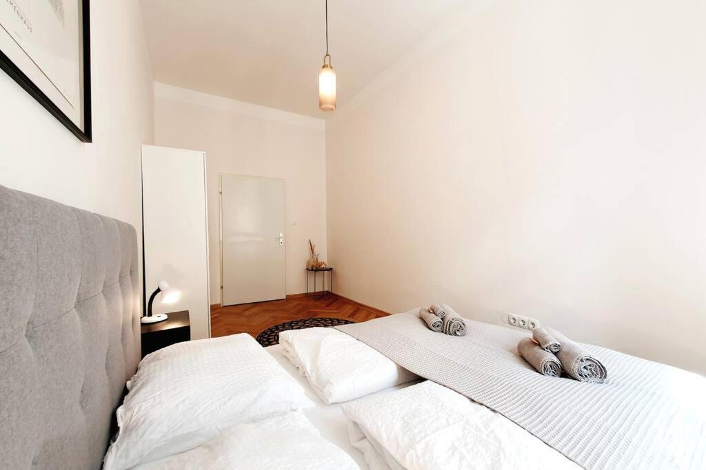 Savoir Vivre Apartments Rosinagasse Вена Экстерьер фото