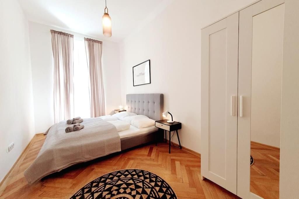 Savoir Vivre Apartments Rosinagasse Вена Экстерьер фото